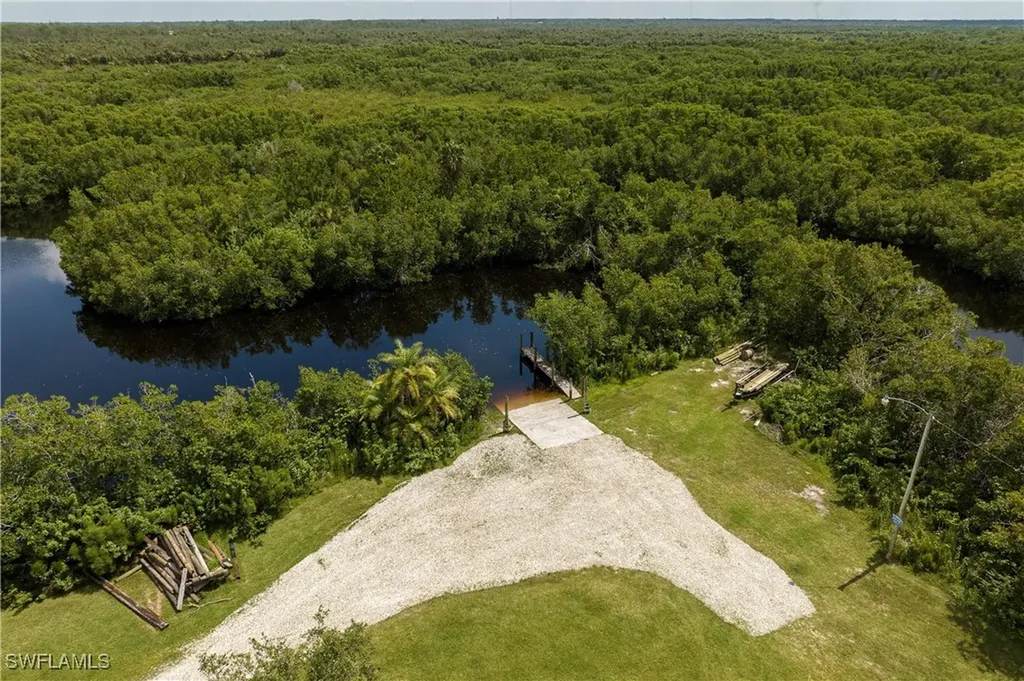1720 Cascade Way North Fort Myers FL 33917