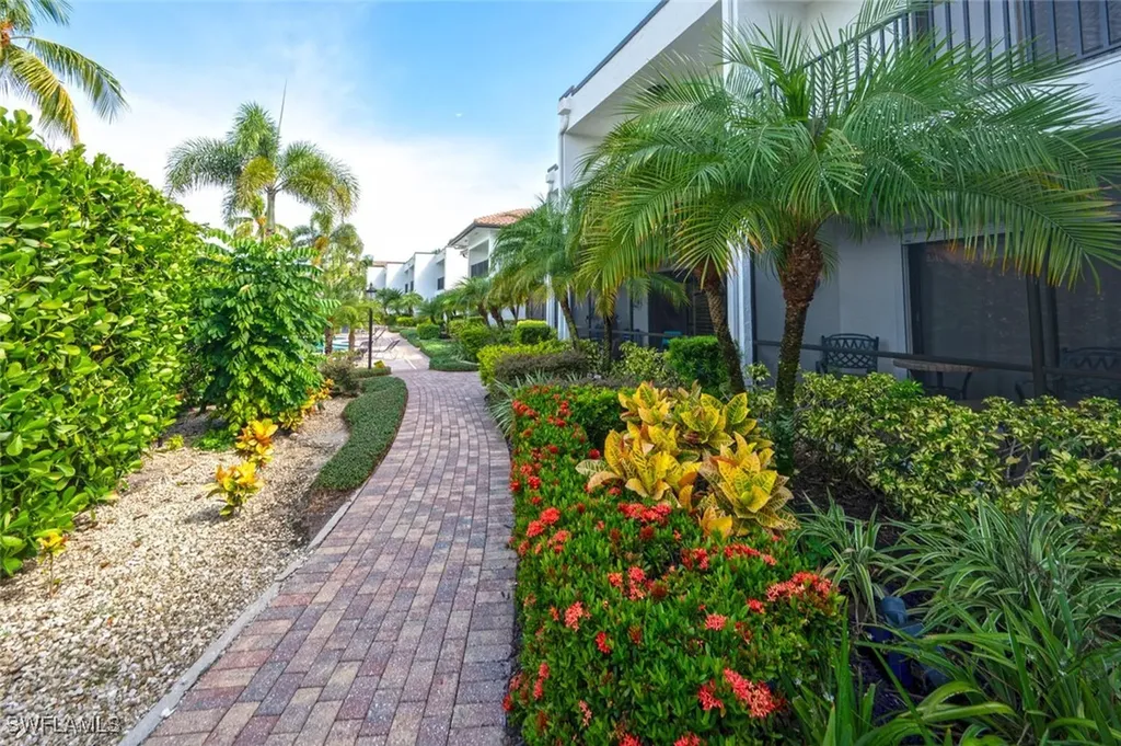1080 6th Street S Naples FL 34102