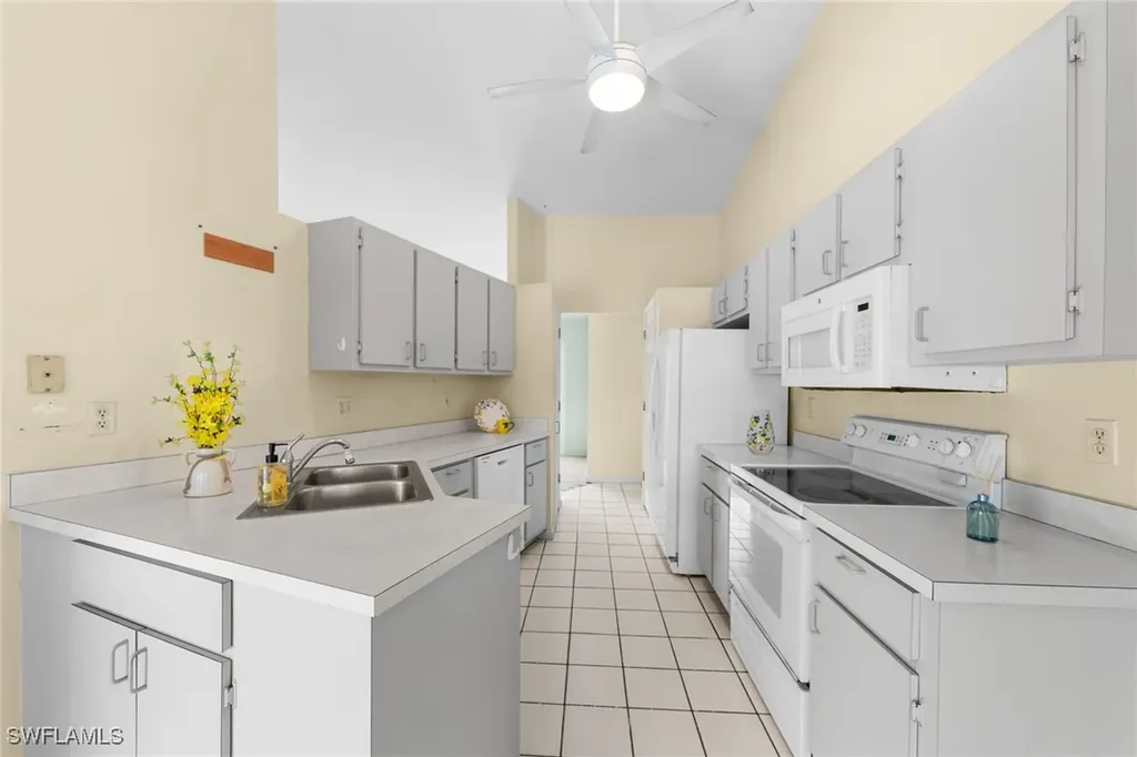 9366 Pineapple Road Fort Myers FL 33967