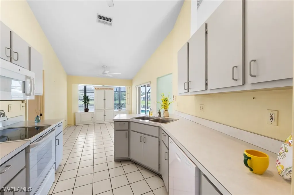 9366 Pineapple Road Fort Myers FL 33967