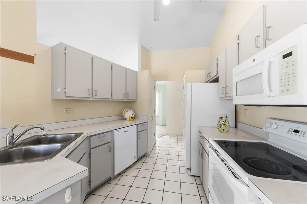 9366 Pineapple Road Fort Myers FL 33967