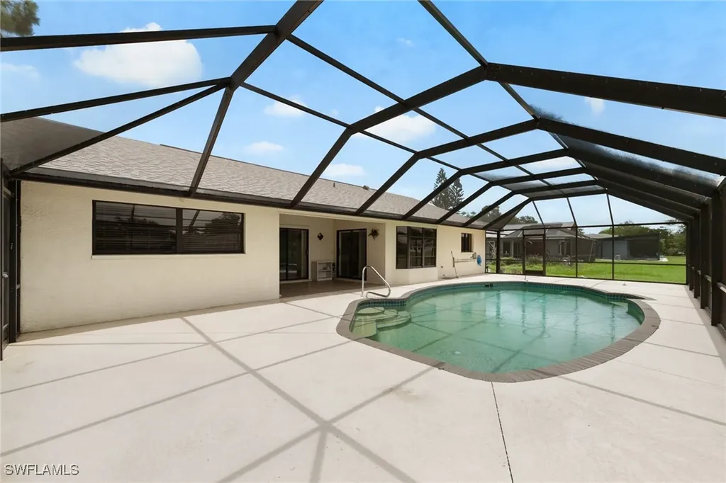 9366 Pineapple Road Fort Myers FL 33967