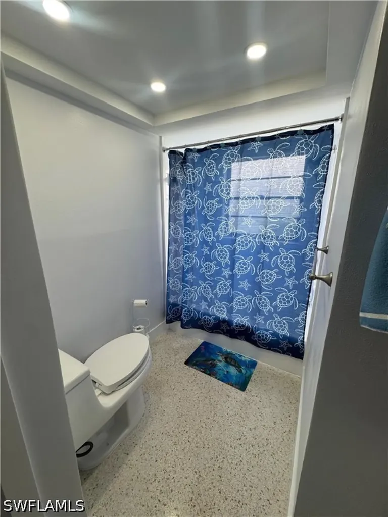 2231 Isle Of Pines Avenue Fort Myers FL 33905
