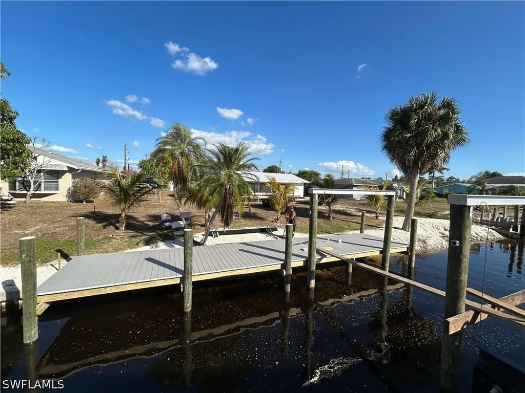 2231 Isle Of Pines Avenue Fort Myers FL 33905