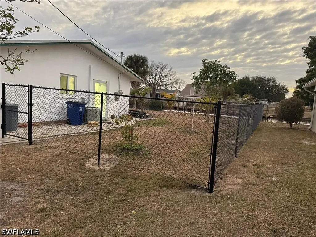 2231 Isle Of Pines Avenue Fort Myers FL 33905