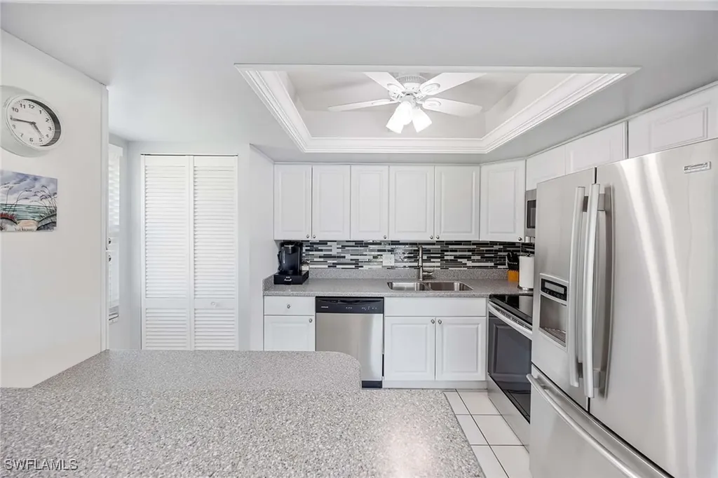 1155 Sandpiper Street Naples FL 34102