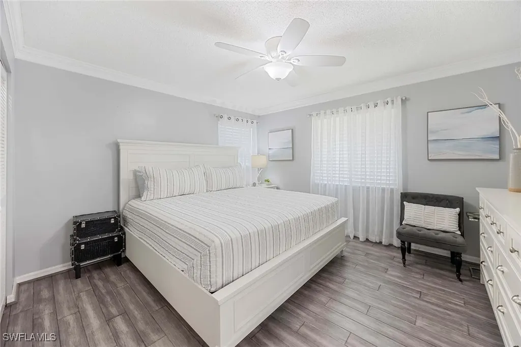 1155 Sandpiper Street Naples FL 34102