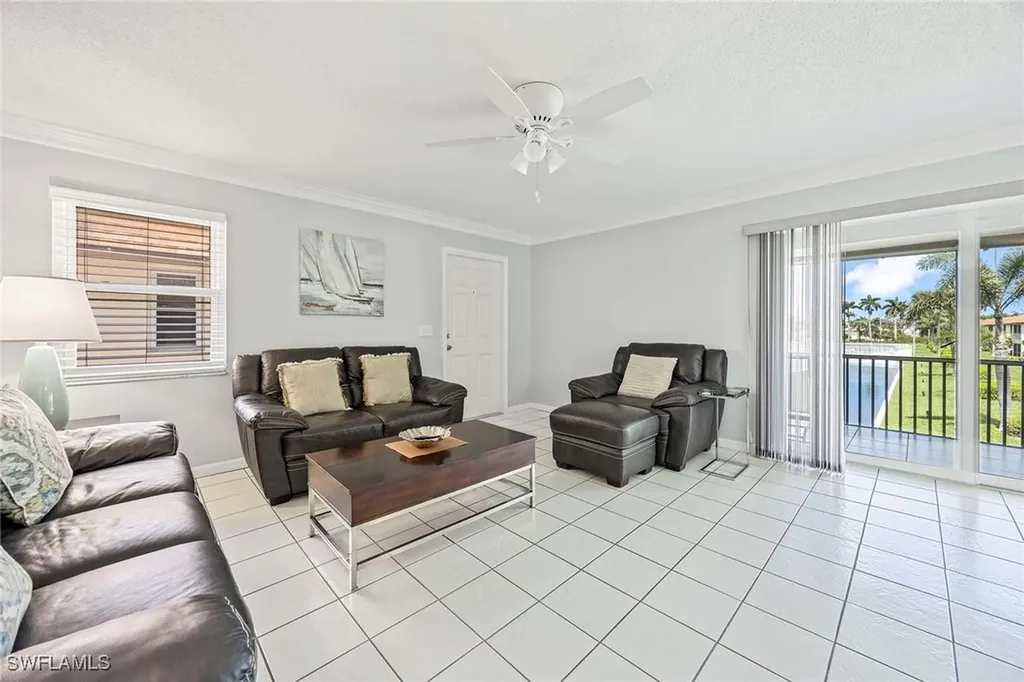 1155 Sandpiper Street Naples FL 34102