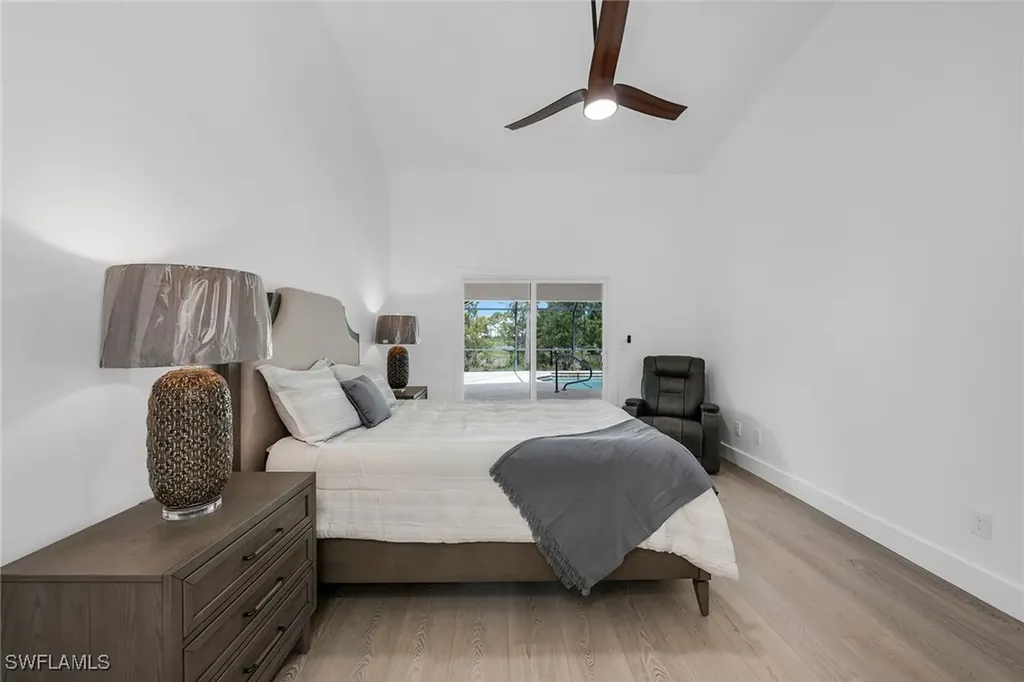 221 Saint James Way Naples FL 34104