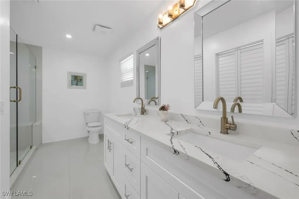 221 Saint James Way Naples FL 34104