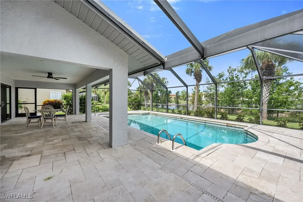 221 Saint James Way Naples FL 34104