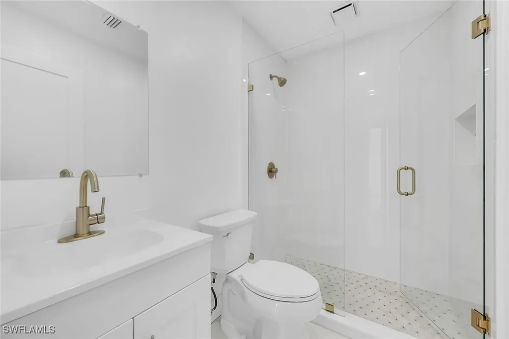 221 Saint James Way Naples FL 34104