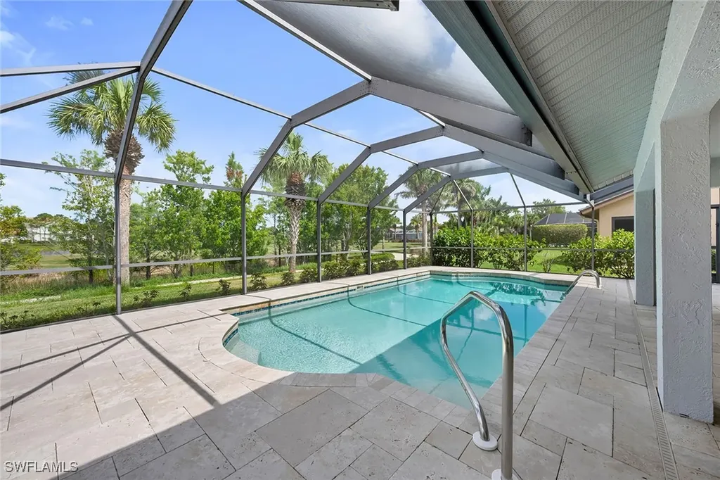 221 Saint James Way Naples FL 34104