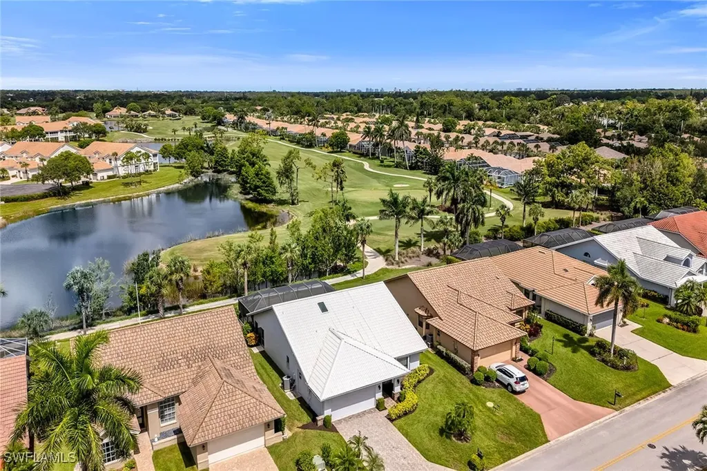 221 Saint James Way Naples FL 34104
