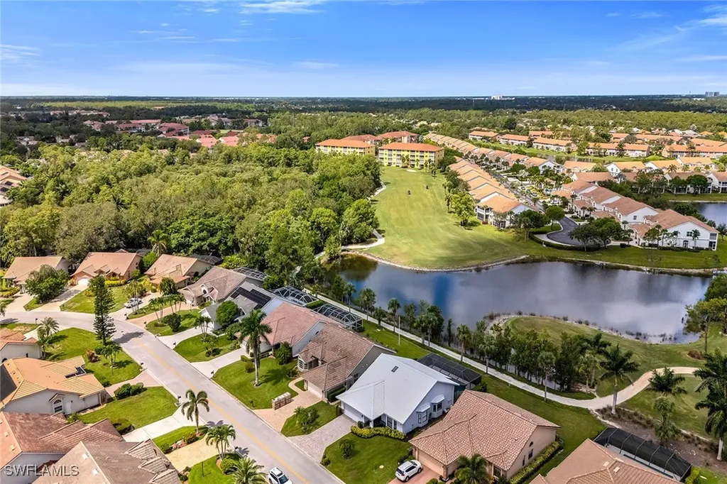221 Saint James Way Naples FL 34104