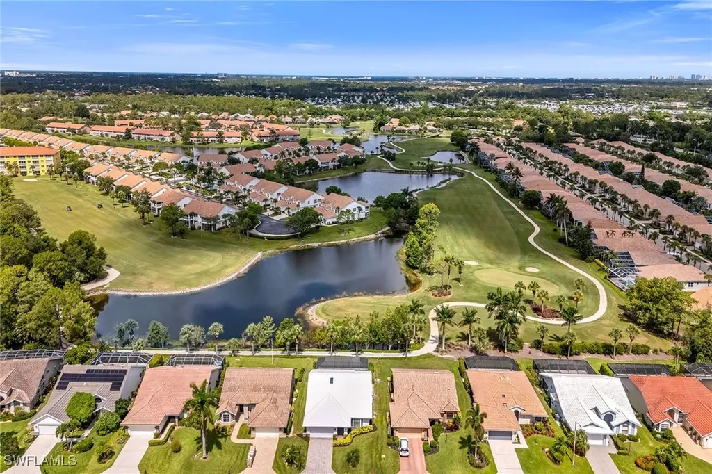 221 Saint James Way Naples FL 34104