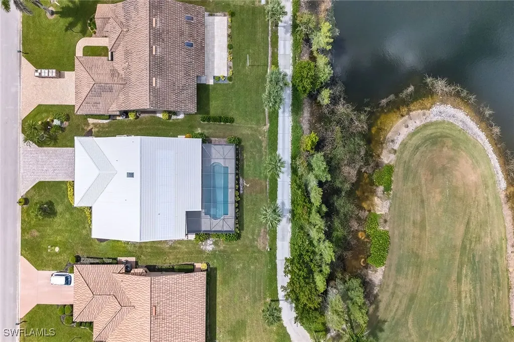 221 Saint James Way Naples FL 34104