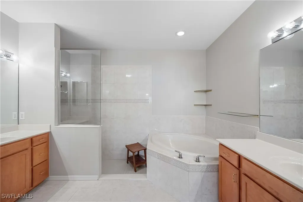 4660 Winged Foot Court Naples FL 34112
