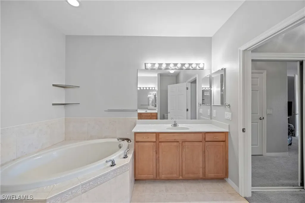 4660 Winged Foot Court Naples FL 34112