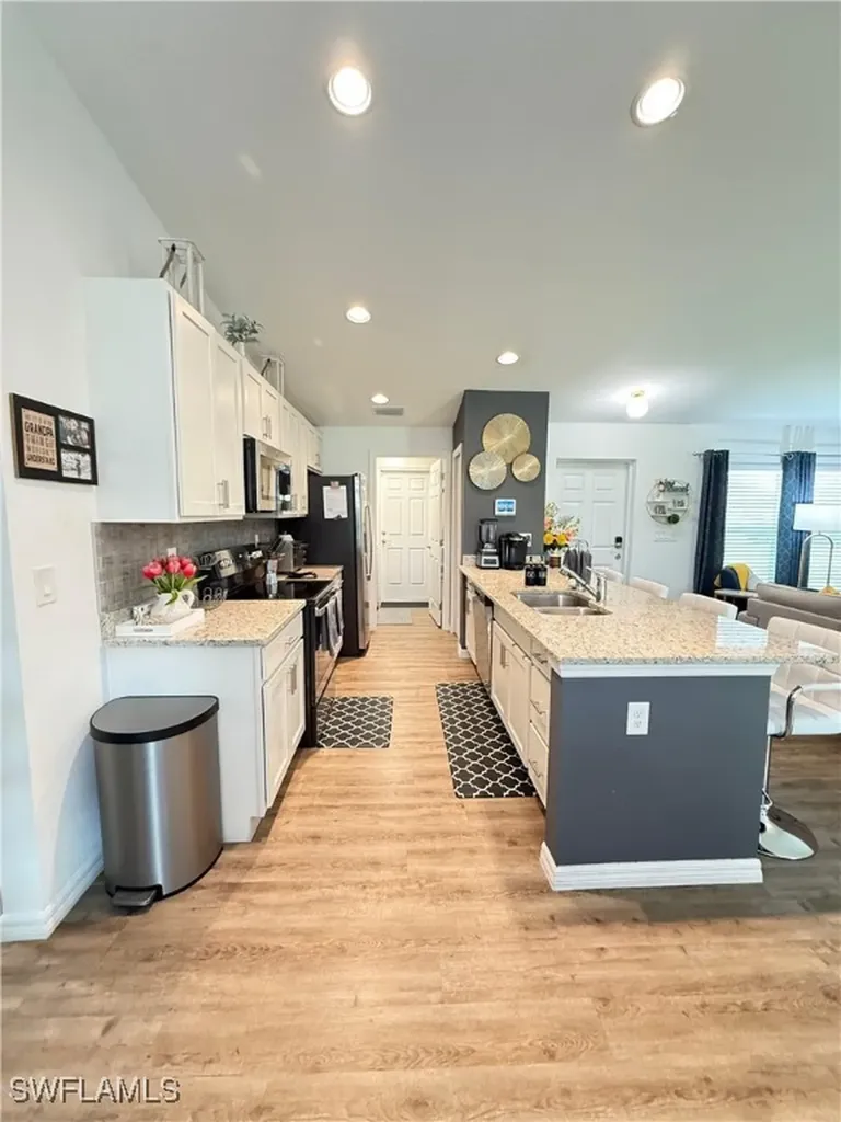 3006 Base Court Labelle FL 33935