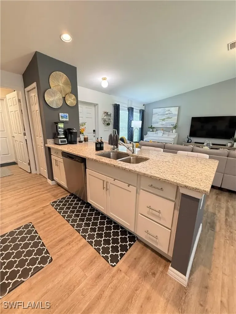 3006 Base Court Labelle FL 33935