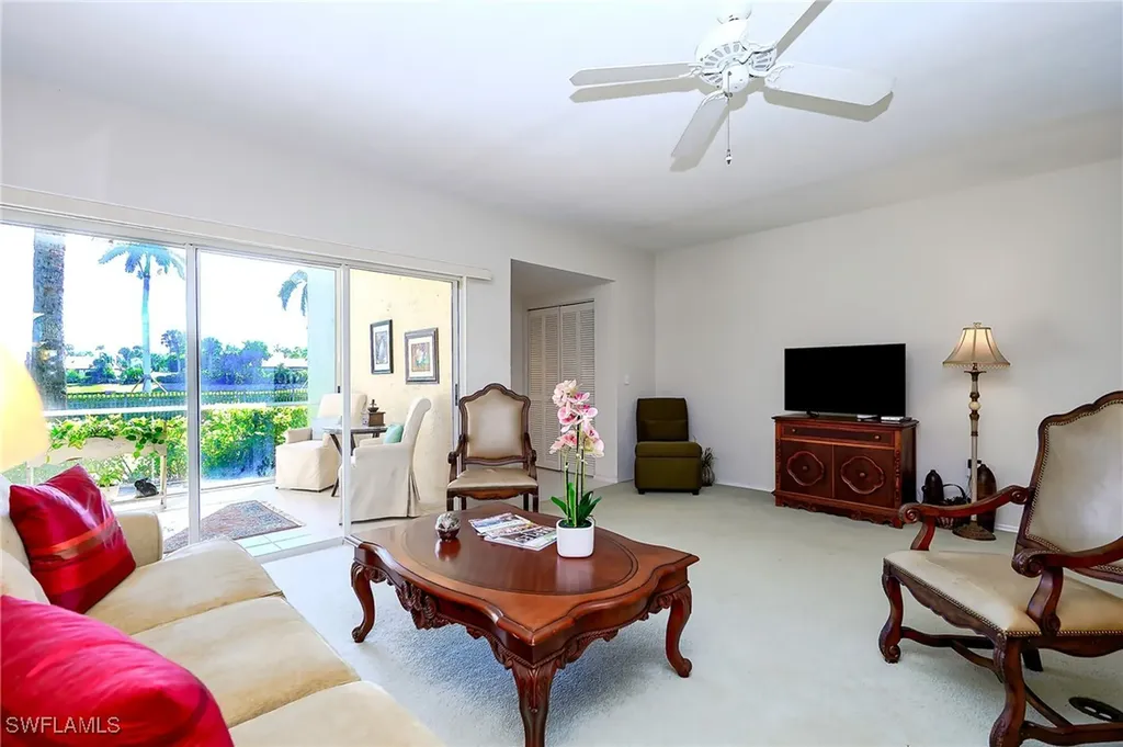 5809 Glencove Drive Naples FL 34108