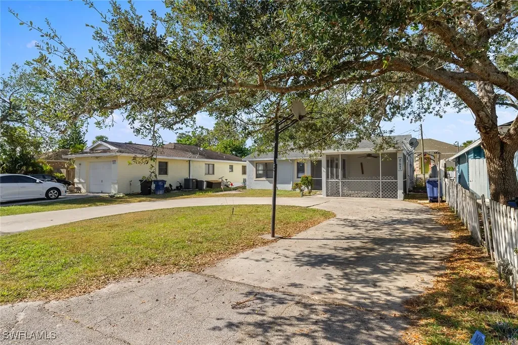 27924 Quinn Street Bonita Springs FL 34135