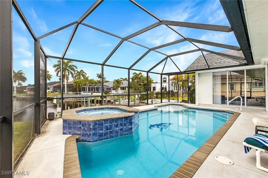 2807 SW 31st Lane Cape Coral FL 33914