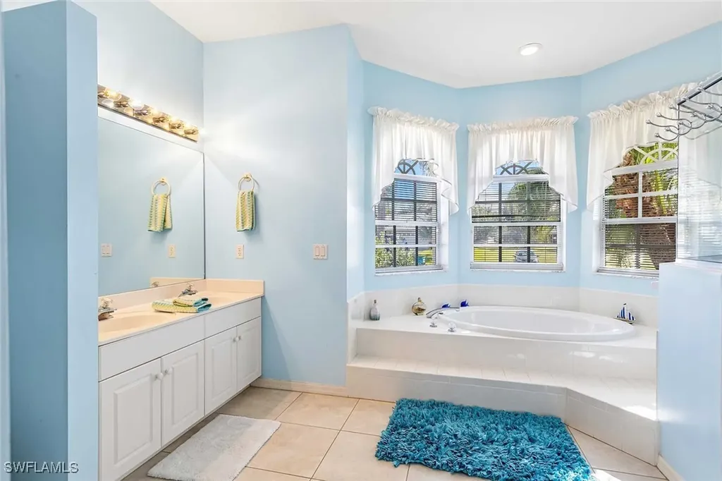 2807 SW 31st Lane Cape Coral FL 33914