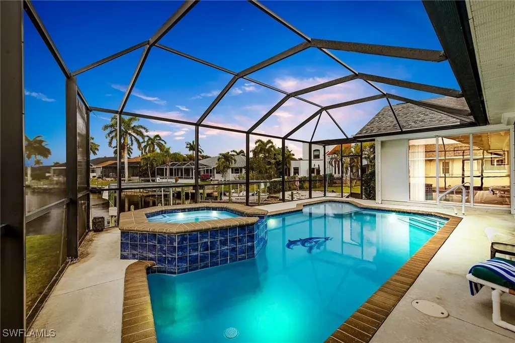 2807 SW 31st Lane Cape Coral FL 33914