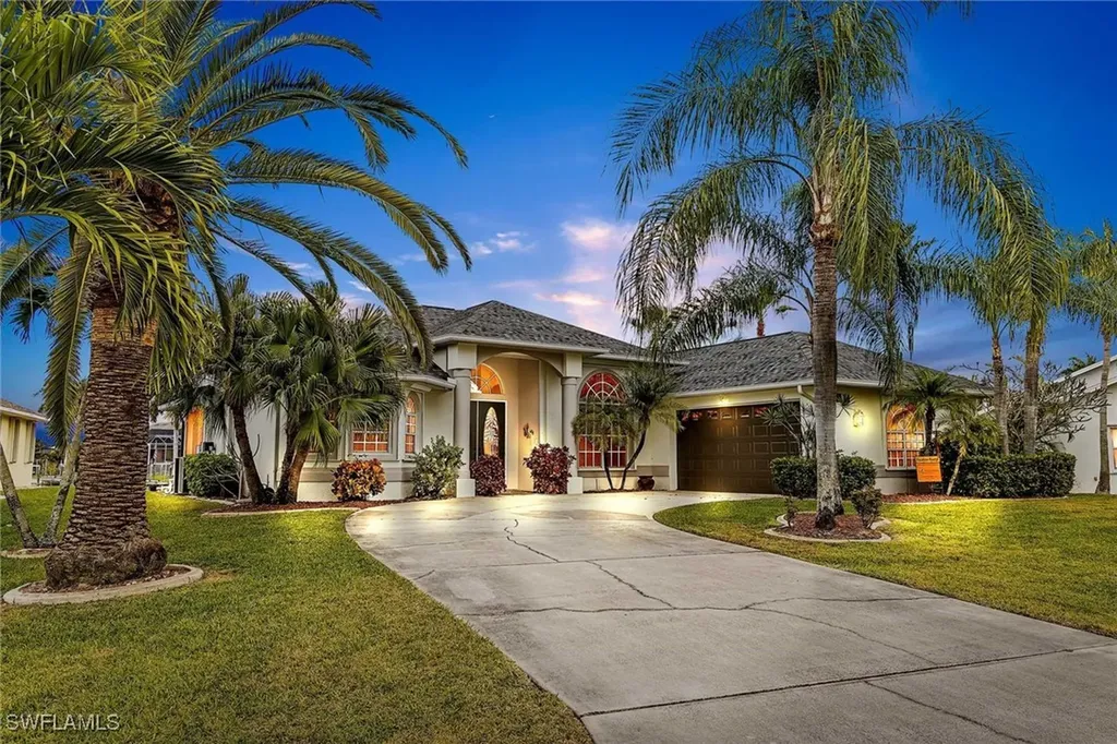 2807 SW 31st Lane Cape Coral FL 33914