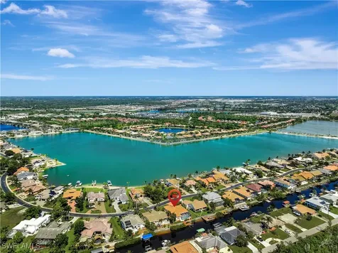 5561 Harborage Drive