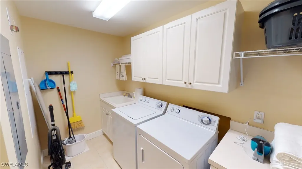 2104 W 1st Street Fort Myers FL 33901