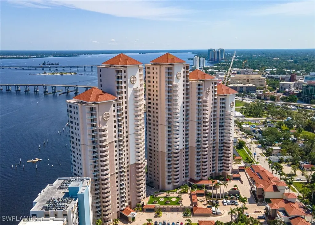 2104 W 1st Street Fort Myers FL 33901