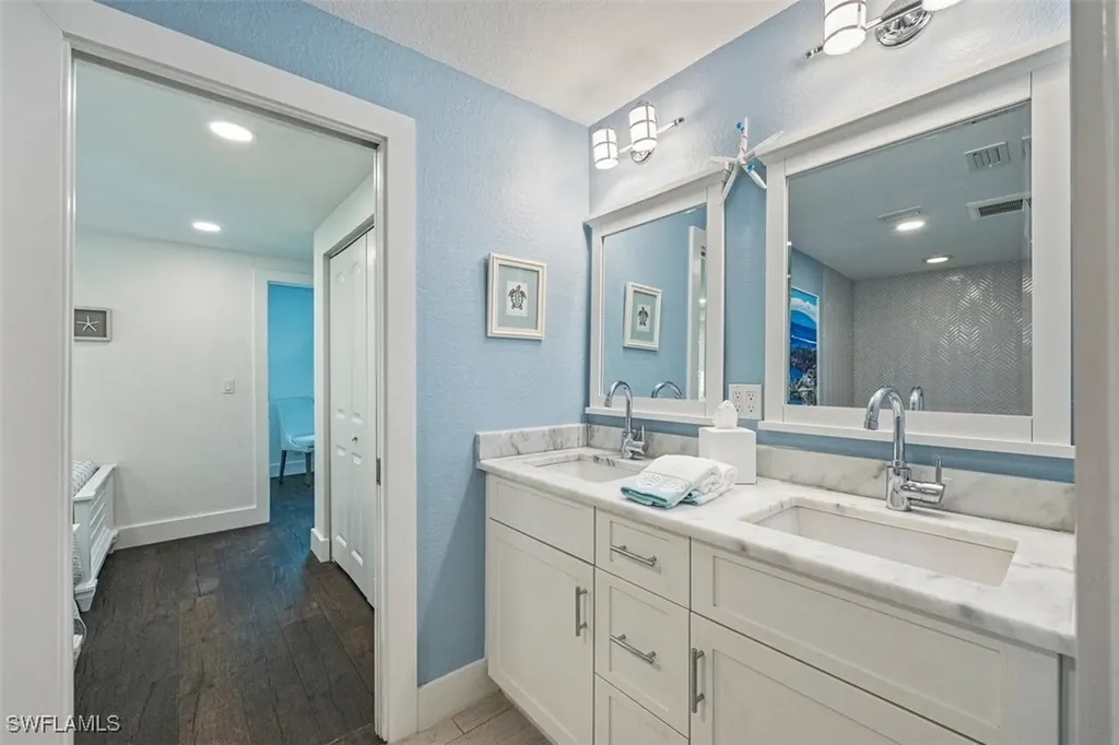 1129 8th Terrace N Naples FL 34102