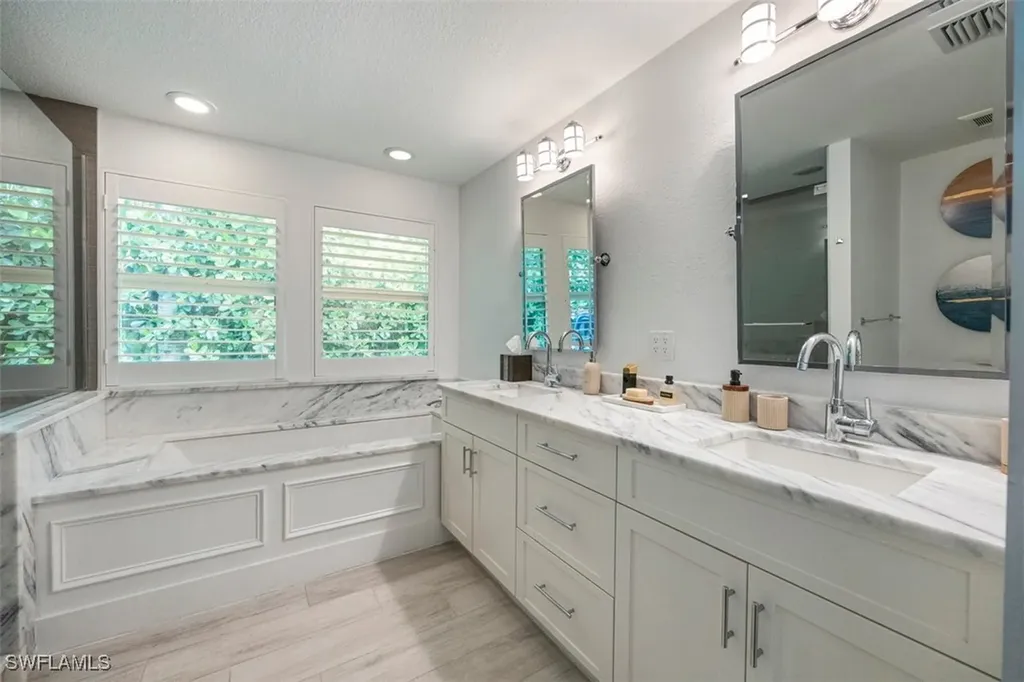 1129 8th Terrace N Naples FL 34102