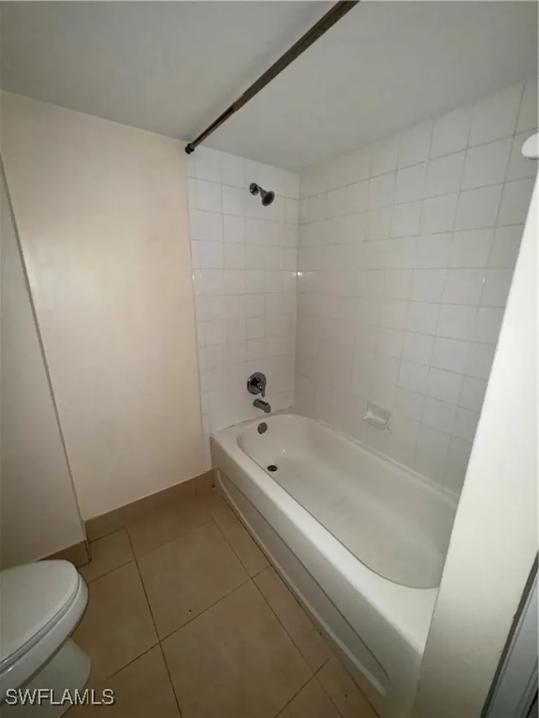 1820 Florida Club Circle Naples FL 34112