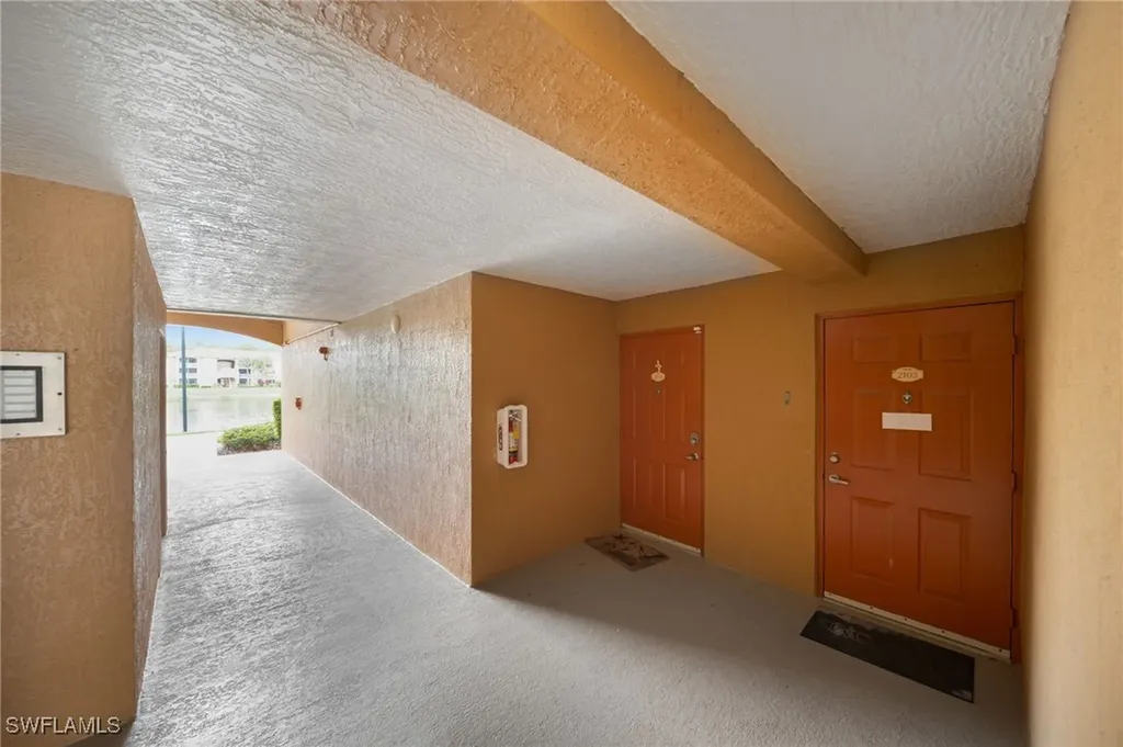 1820 Florida Club Circle Naples FL 34112