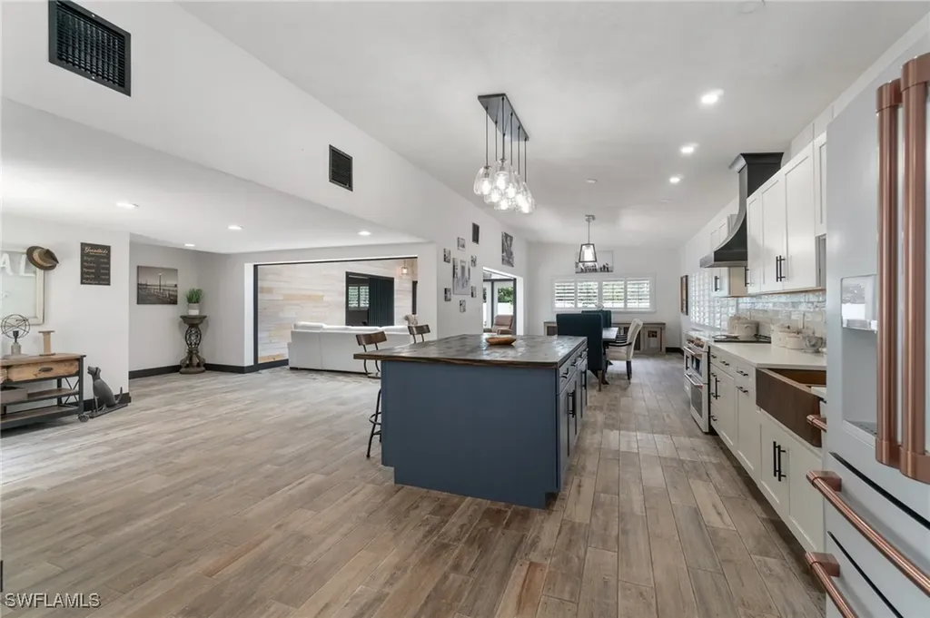544 Bayside Drive Fort Myers FL 33919