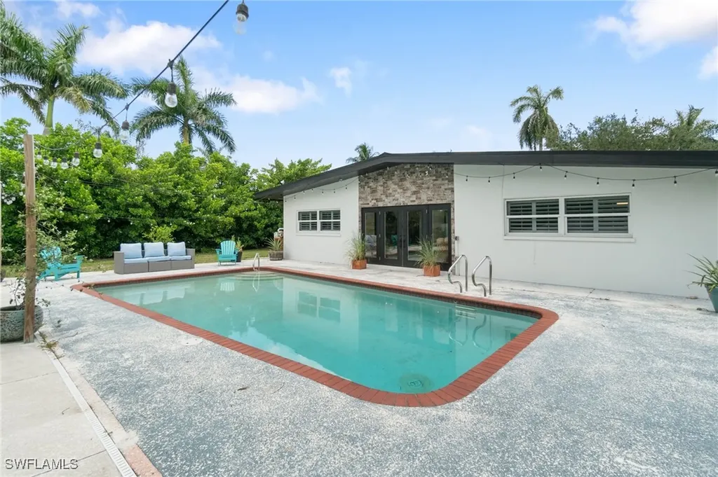 544 Bayside Drive Fort Myers FL 33919