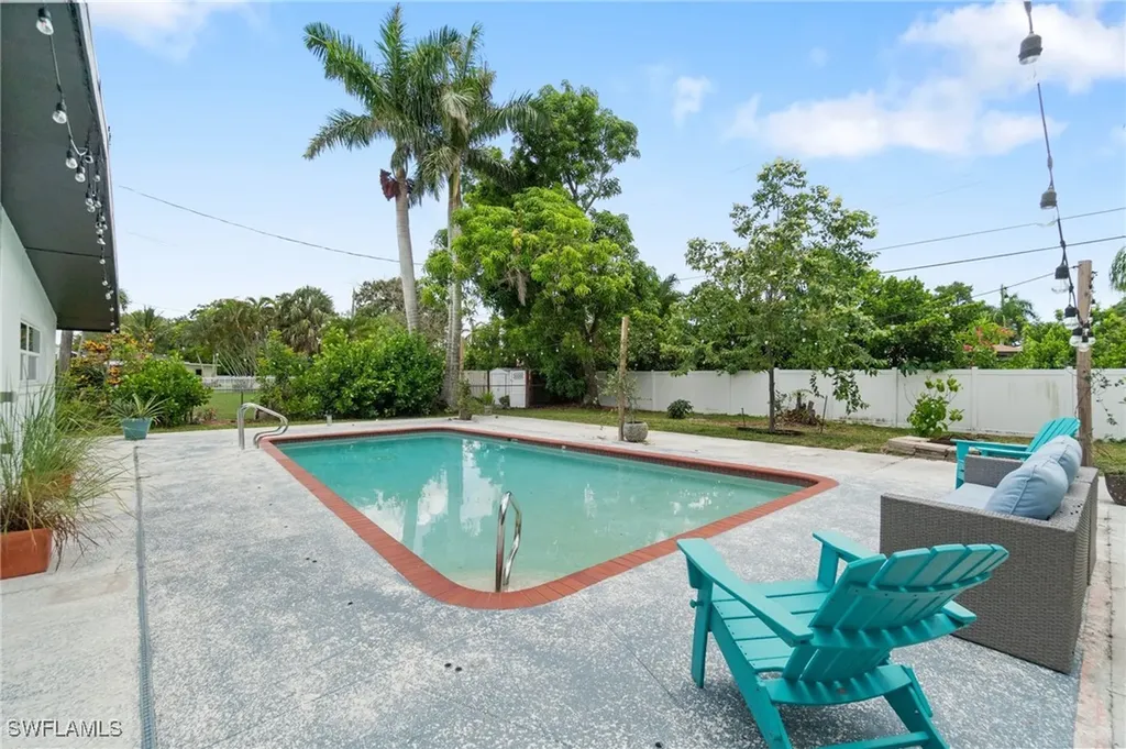 544 Bayside Drive Fort Myers FL 33919