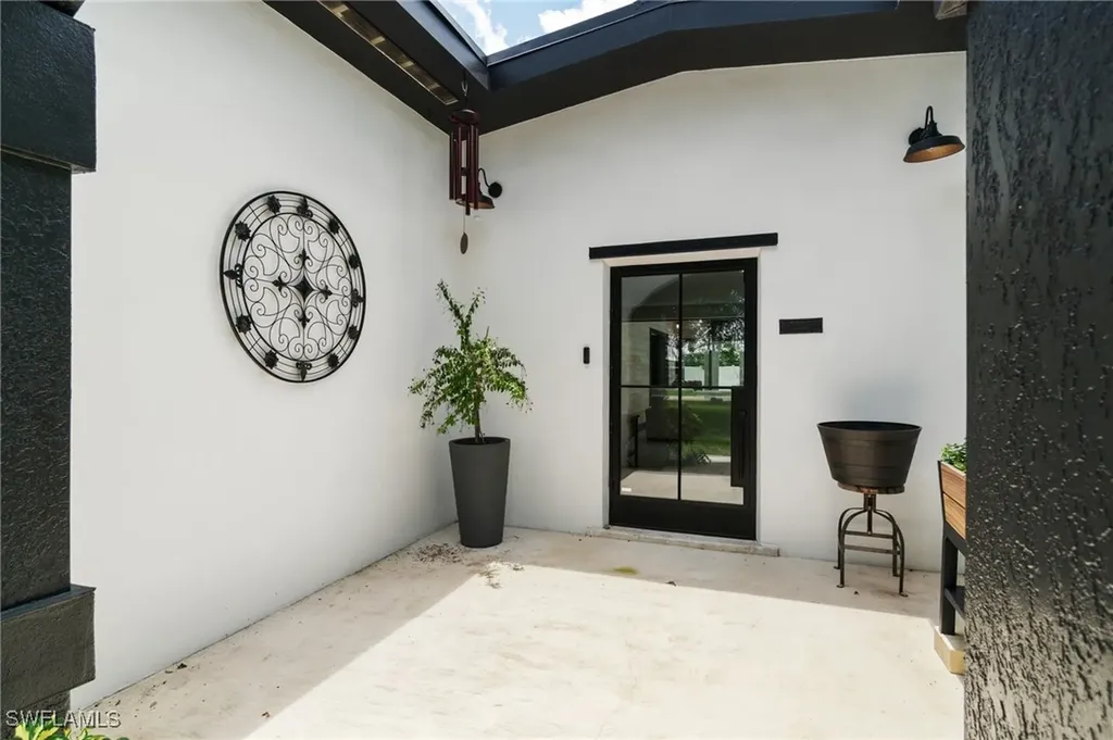 544 Bayside Drive Fort Myers FL 33919