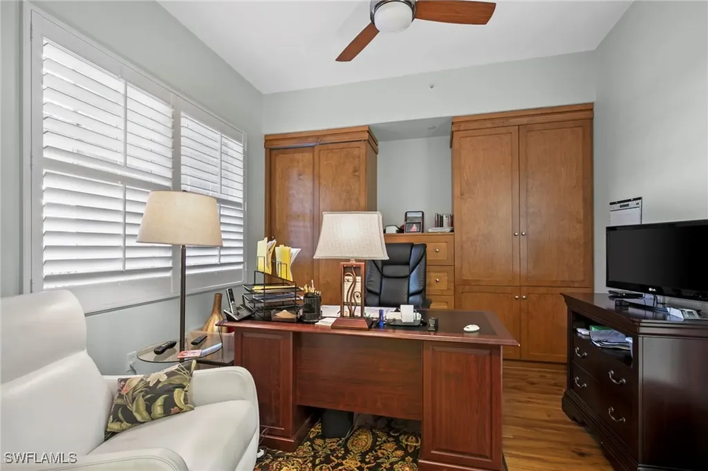 570 El Camino Real Naples FL 34119