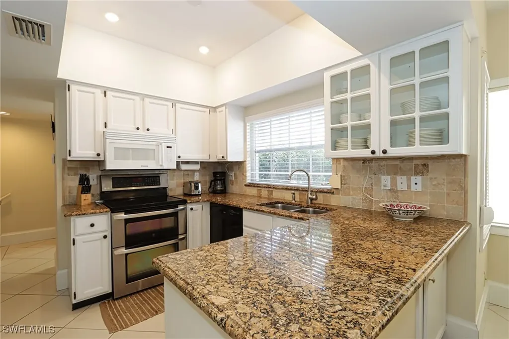 5916 Chanteclair Drive Naples FL 34108