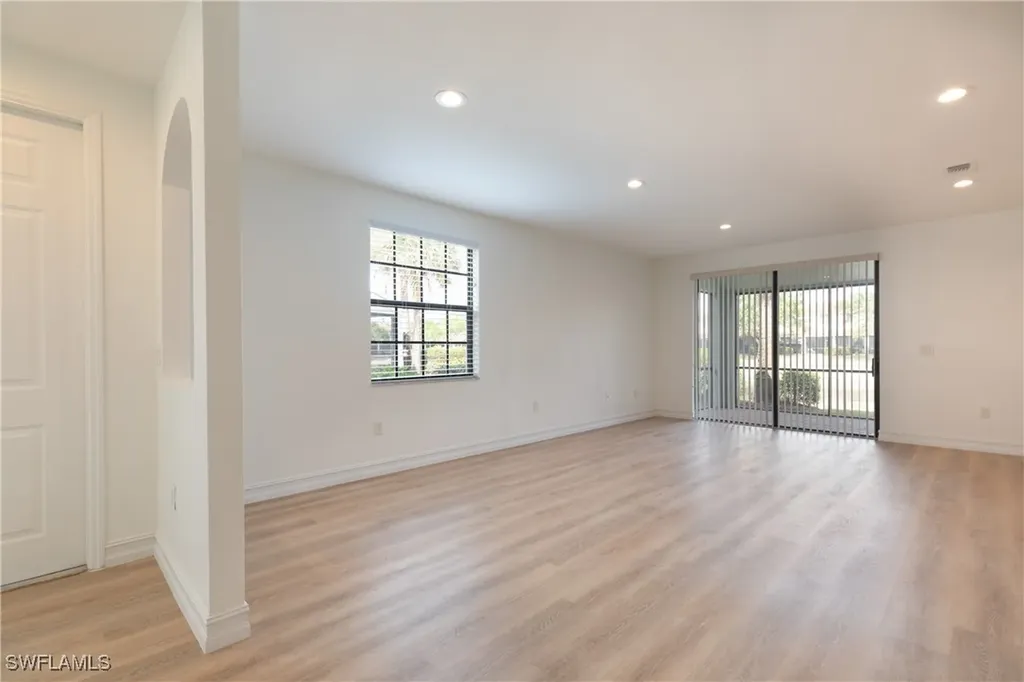 15618 Summit Place Circle Naples FL 34119