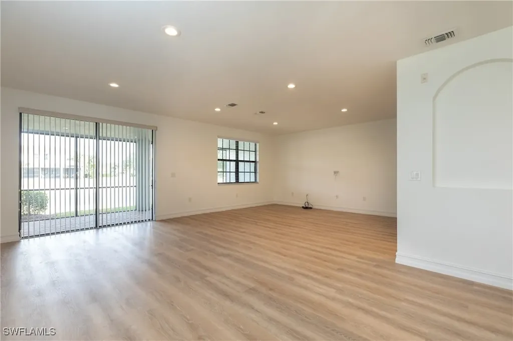 15618 Summit Place Circle Naples FL 34119