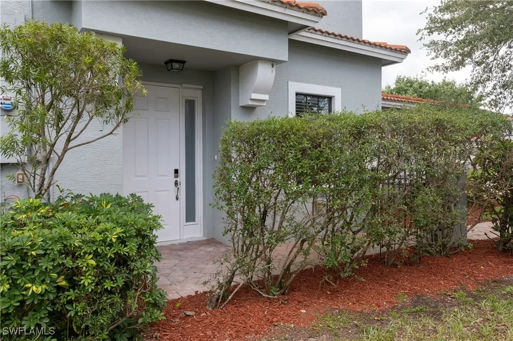 15618 Summit Place Circle Naples FL 34119
