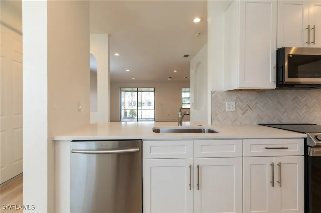 15618 Summit Place Circle Naples FL 34119