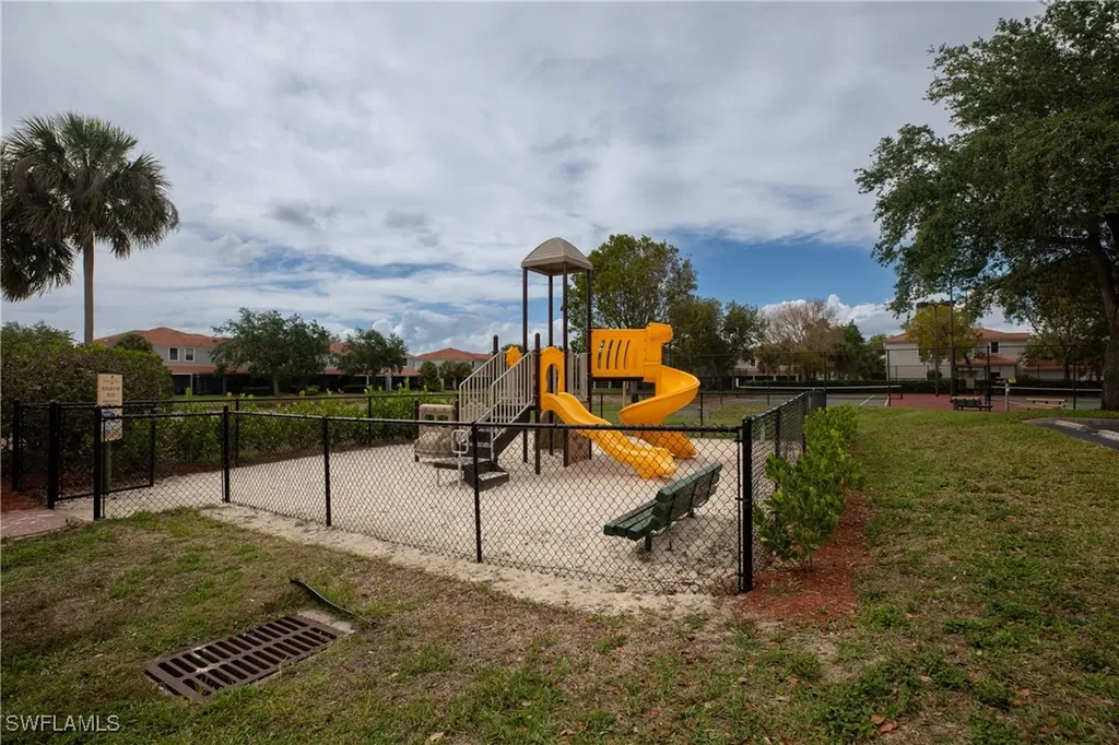 15618 Summit Place Circle Naples FL 34119