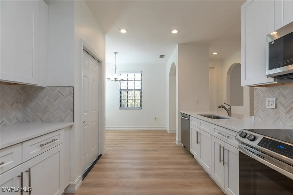 15618 Summit Place Circle Naples FL 34119